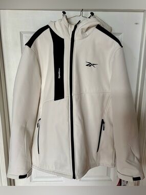 Reebok Softshell Men's Stucco Hooded Jacket Full Zip Size XL Brand New